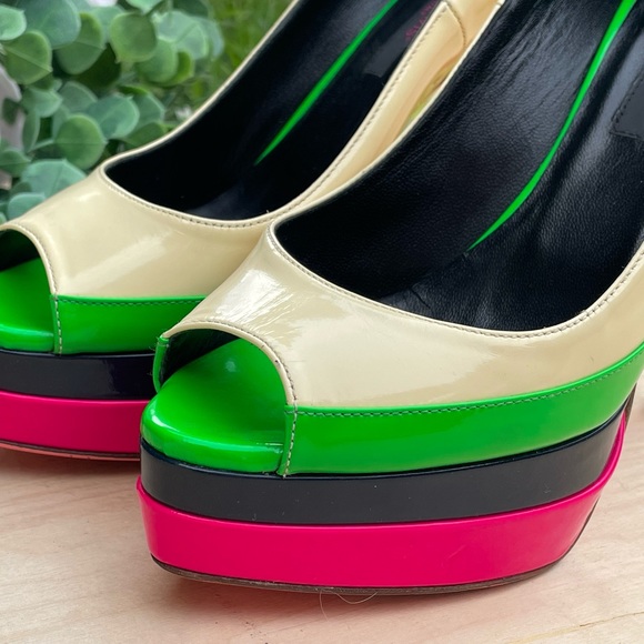 Gorgeous Summer Heels 👠 - Picture 2 of 8